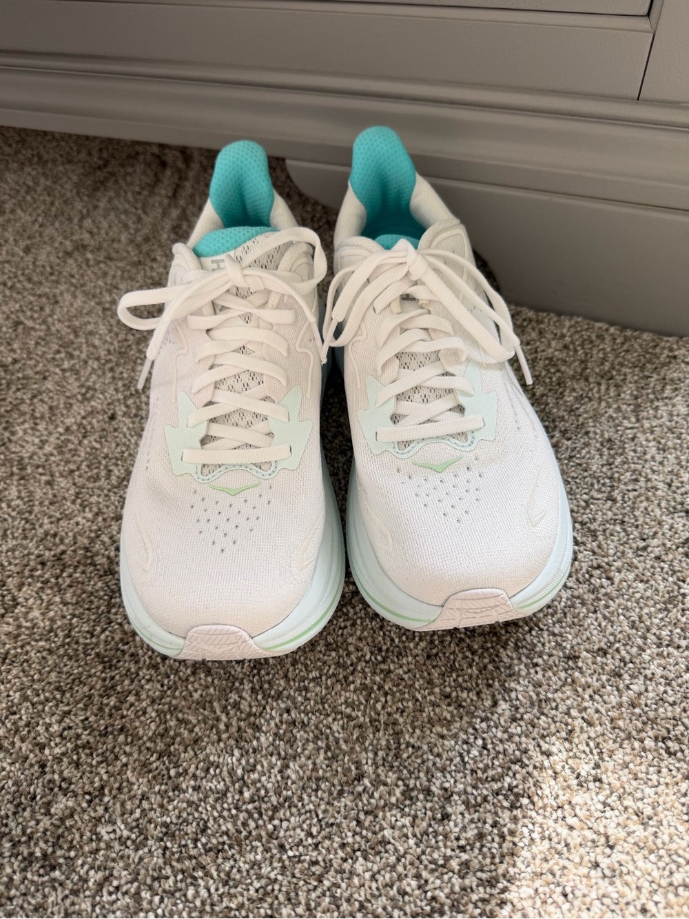 Hoka One One Women's White and Teal/ Mint Running Shoes Like new - Picture 5 of 6